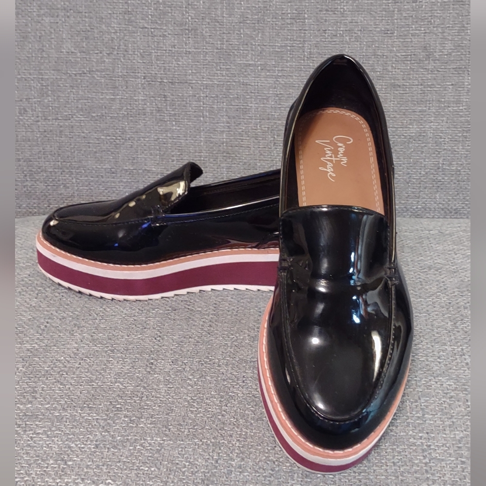 Firm final price!* Crown Vintage patent wedges(6)